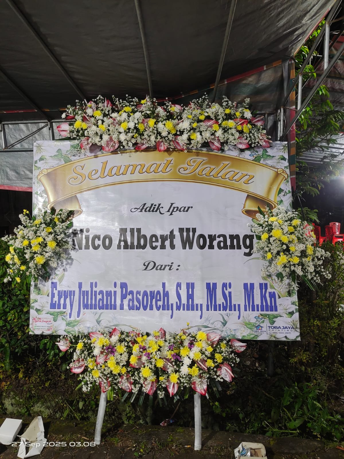 Bunga Papan Duka Cita Putih Kuning Full Flower – Premium